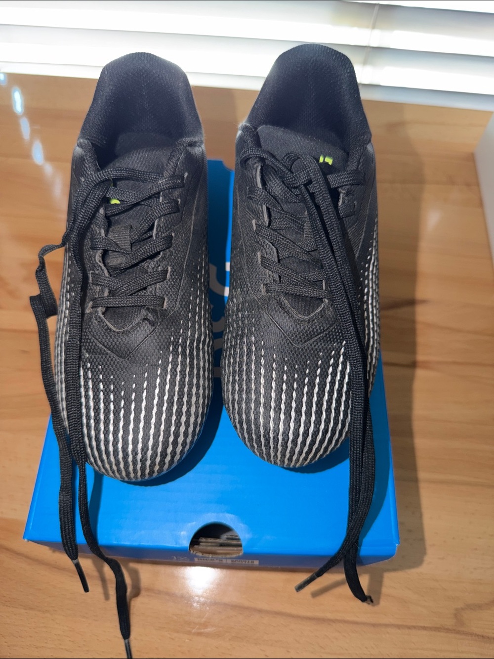 DSG Kids's 13.0 Soccer Cleats - Picture 6 of 8